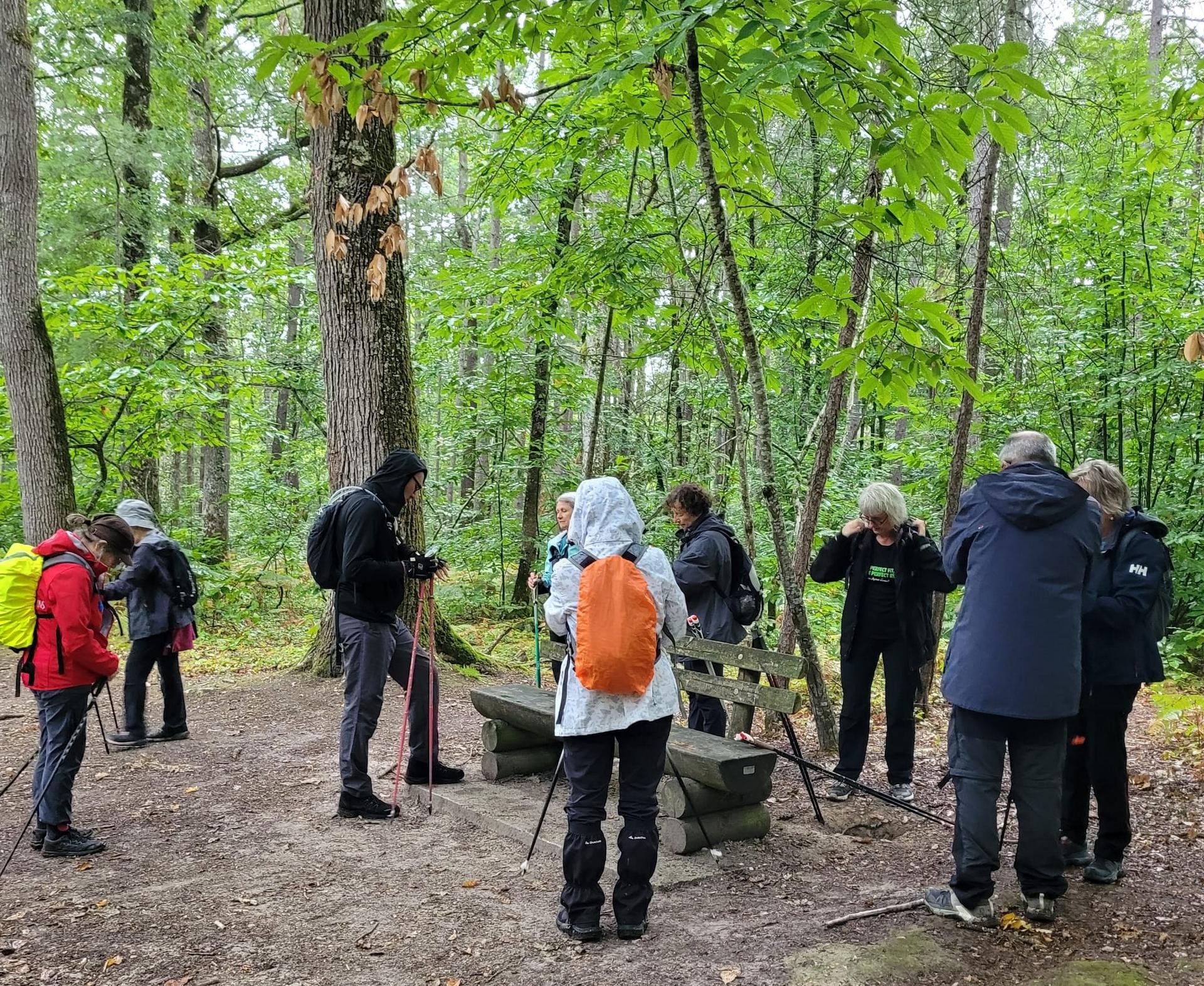 Rassemblement pour les Etirements, belle matinée malgré la pluie